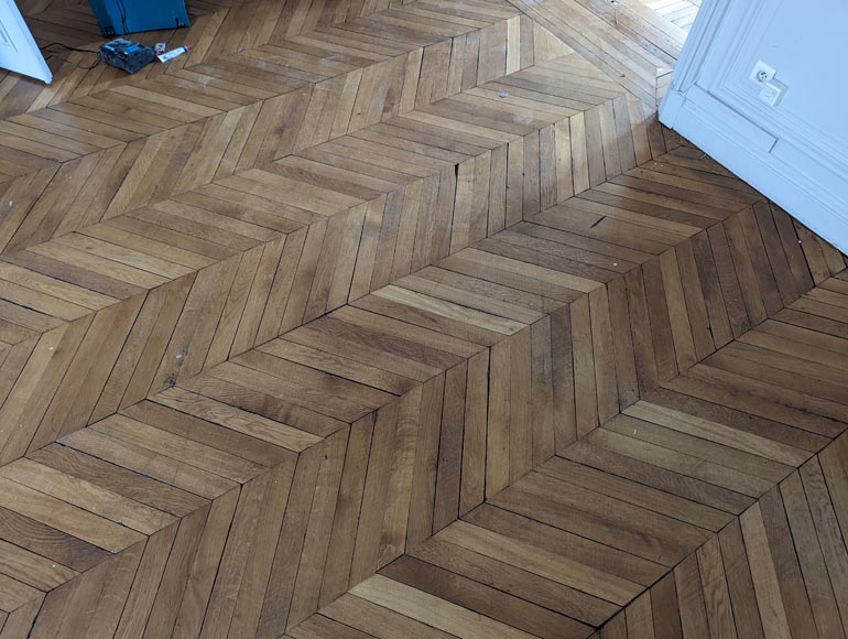 15 m² lot of oak herringbone parquet-1