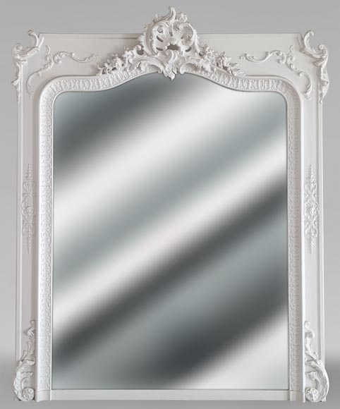 Trumeau with openwork shell decoration in the Louis XV style-0