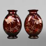 Cristallerie Saint-Louis, Pair of ruby vases with Japanese decoration, c. 1880