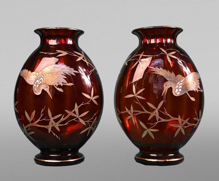 Cristallerie Saint-Louis, Pair of ruby vases with Japanese decoration, c. 1880-0