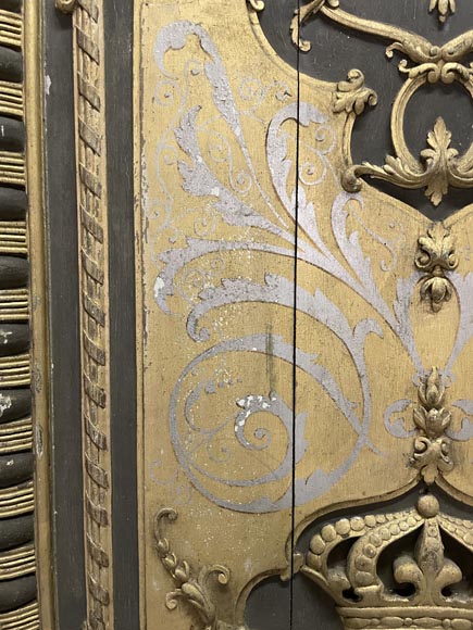 Carved and gilded wood paneling-7