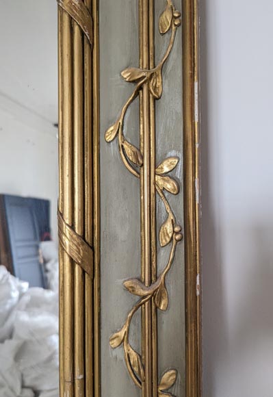 Large Napoleon III style gilded trumeau with floral decoration-3