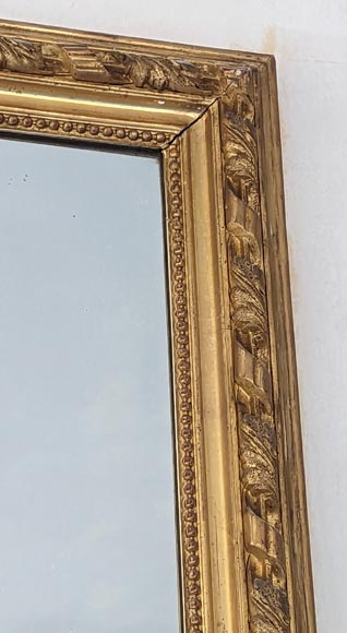 Louis XVI-style gilded trumeau with pearl decoration-2
