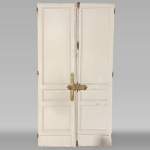 Large moulded double door with gilded Napoleon III lock