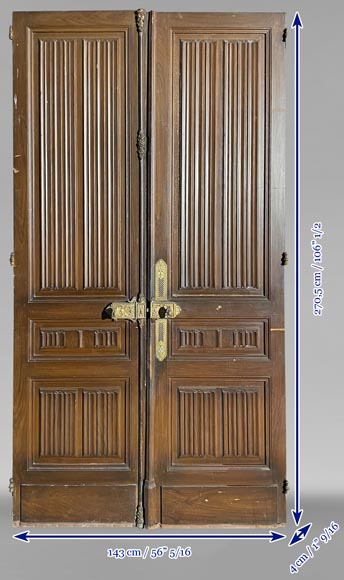 Oak double door with napkin fold decoration-12