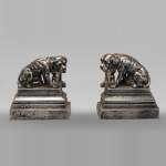 Pair of andirons with dogs