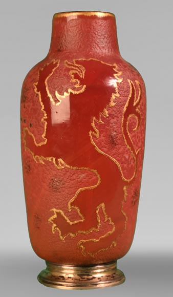 DAUM brothers, vase with a rampant lion, circa 1893-2