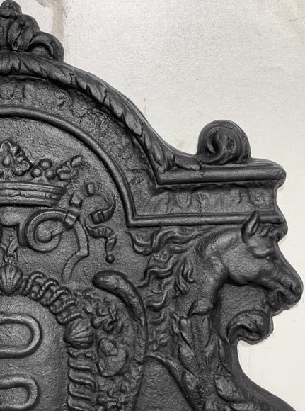 Fireplace plaque with snakes, bearing the arms of Colbert-6