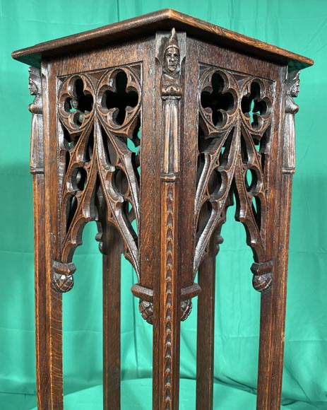 Neo-Gothic style oak saddle set-5