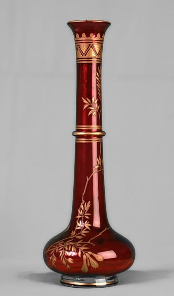 BACCARAT - Pair of Persian ruby bottle-shaped vases, circa 1880-2