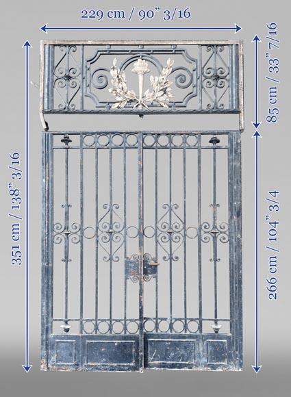 Cast iron double-leaf gate – Louis XVI style decoration with gilded torch-5