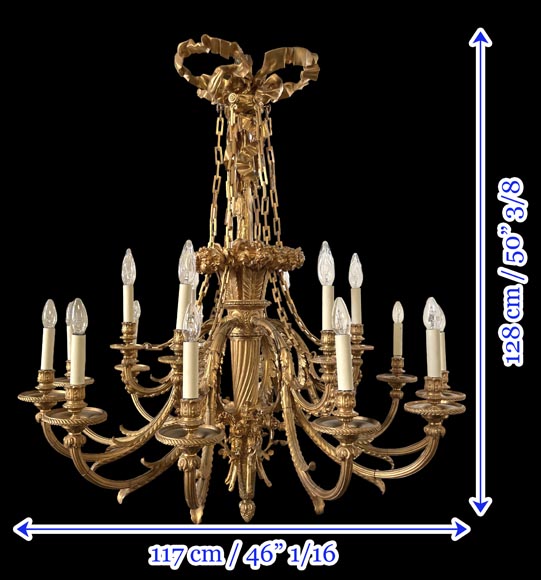 Louis XVI-style gilt-bronze chandelier with eighteen lights, featuring a garland of roses and a ribbon bow Louis XVI-style gilt-bronze chandelier with eighteen lights, featuring a garland of roses and a ribbon bow-11
