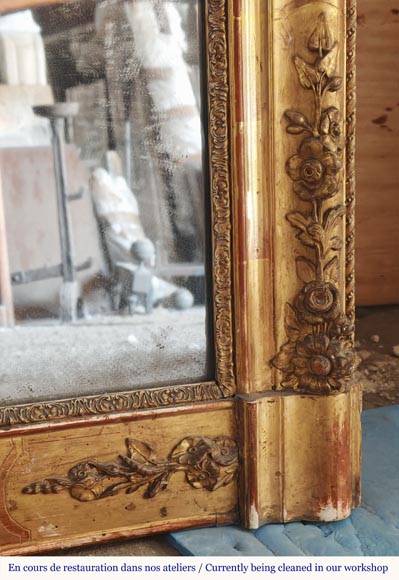 Louis Philippe period gilded trumeau decorated with flowers.-5