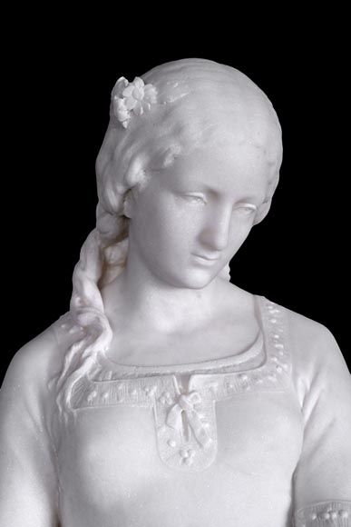 Unique Ensemble : Statue of Marguerite on her Ornate Pedestal 