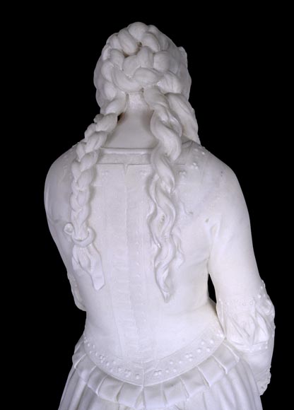 Unique Ensemble : Statue of Marguerite on her Ornate Pedestal 