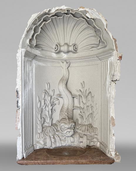 Indoor wall fountain with dolphin motif – Carved plaster and Corton marble-stone-1
