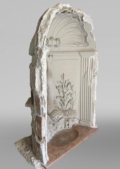 Indoor wall fountain with dolphin motif – Carved plaster and Corton marble-stone-6