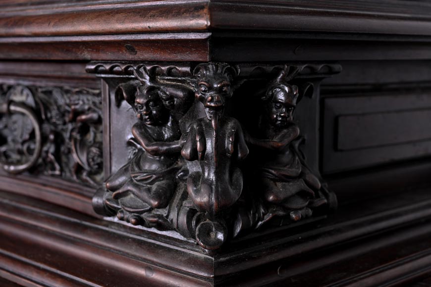 CHIMERIC DRESSOR-16