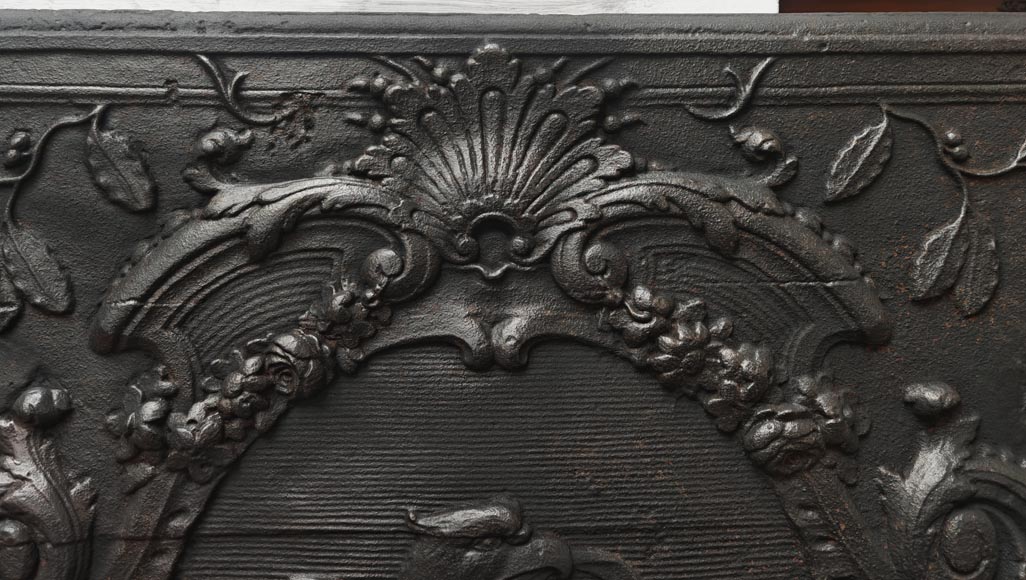  Louis XV period fireplace plaque, decorated with an eagle holding a motto-1
