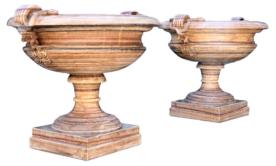 Pair of monumental 19th-century vases in ribboned onyx alabaster-2