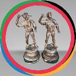 Pair of statuettes in patinated regula representing fencers