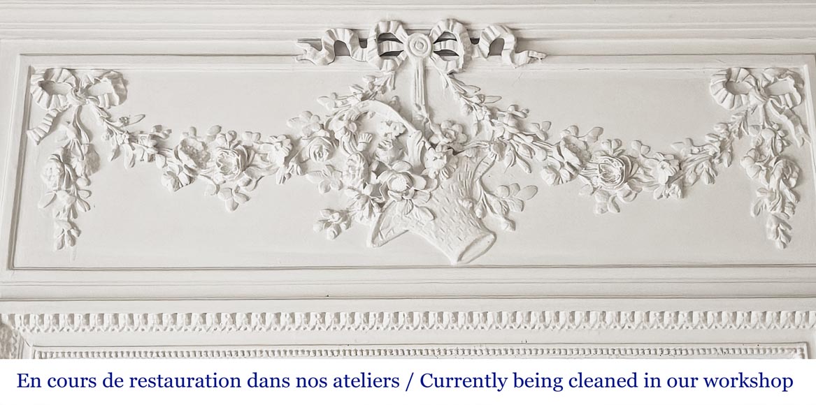 Louis XVI style trumeau decorated with floral garlands Louis XVI style trumeau decorated with floral garlands-1