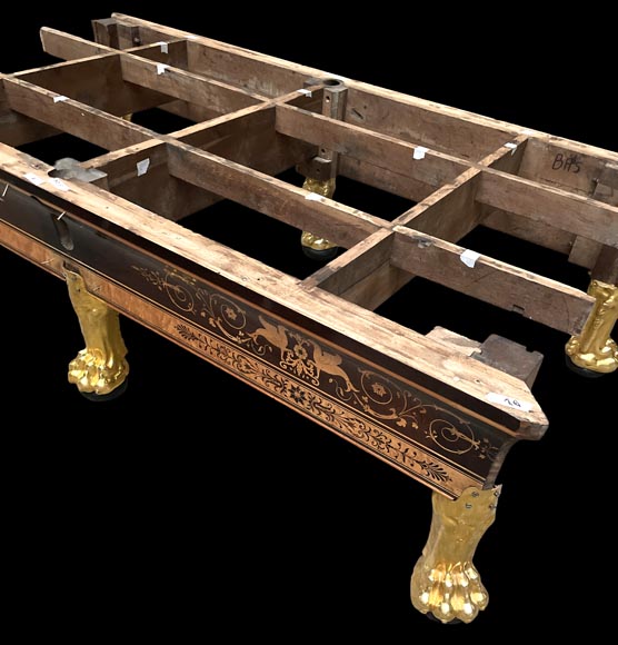 PORET AND PANNETIER, French billiard table in the Louis-Philippe style with rich marquetry decoration, resting on six gilt bronze lion's feet PORET AND PANNETIER, French billiard table in the Louis-Philippe style with rich marquetry decoration, resting on six gilt bronze lion's feet-9
