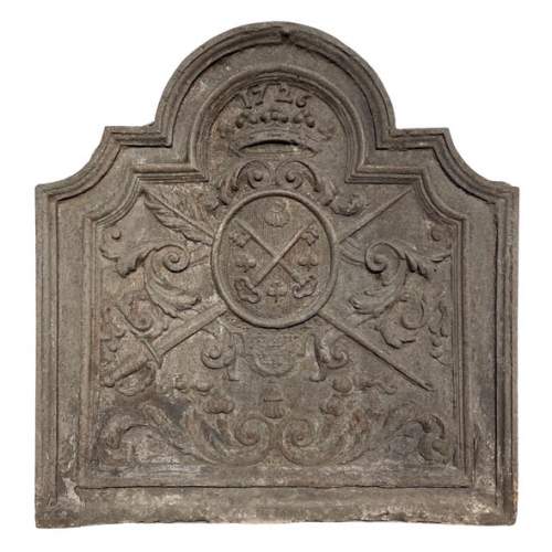 Fireback dated 1726, with the arms of Robin de La Tremblaye