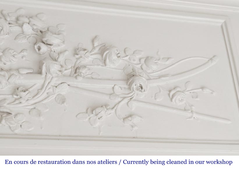 Louis XVI style trumeau with a rose crown-3