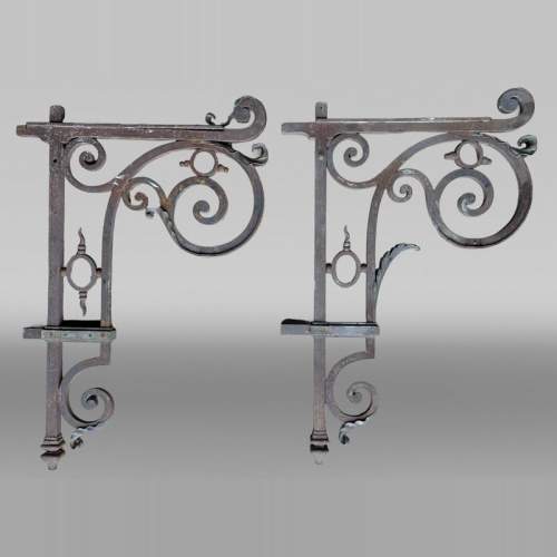 Pair of cast iron wall brackets in the Napoleon III style