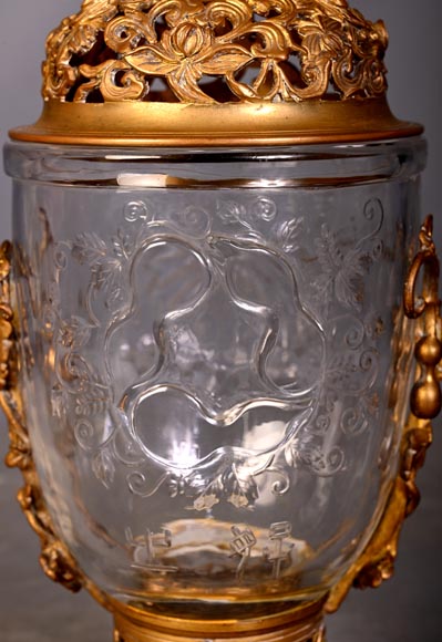 “Gourd” bowl, engraved crystal and gilt bronze-10