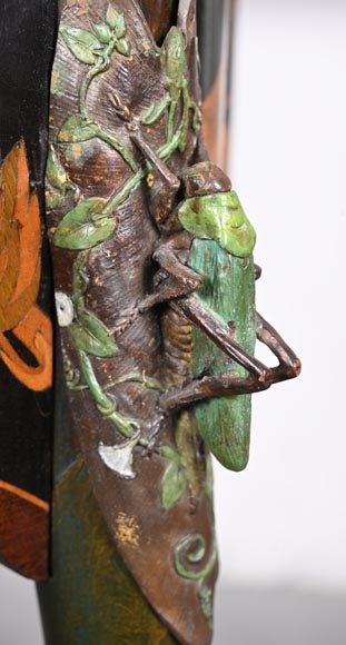 Polylobed work table with insects and butterflies-6