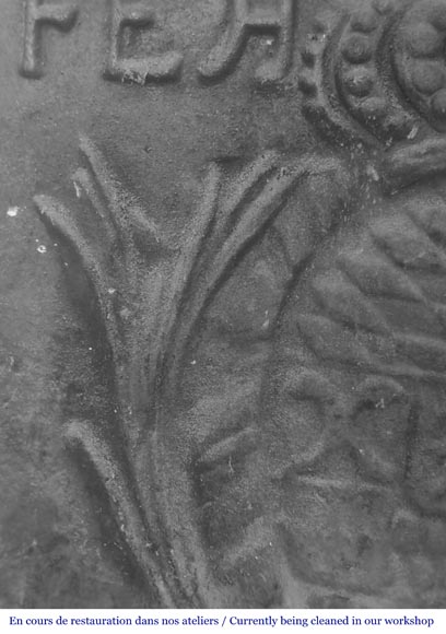 Square fireplace backplate, decorated-3