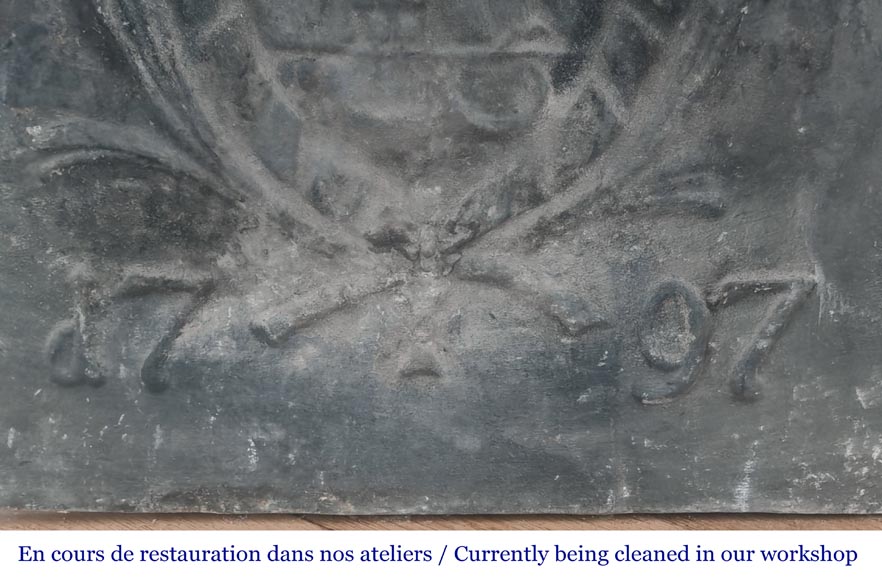 Square fireplace backplate, decorated-4