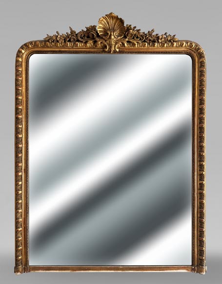 Gilded Louis XV style trumeau adorned with a shell framed by flowers Gilded Louis XV style trumeau adorned with a shell framed by flowers-0
