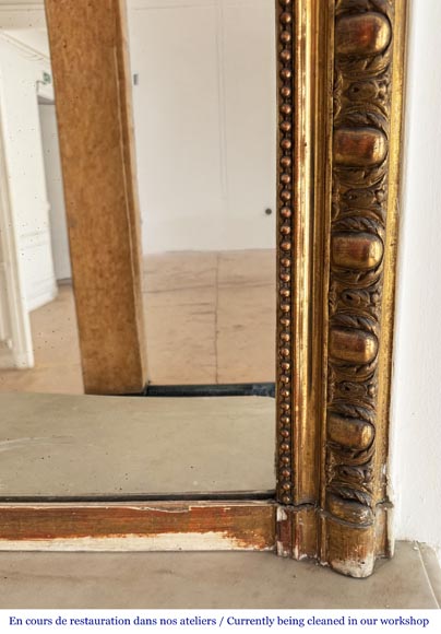 Gilded Louis XV style trumeau adorned with a shell framed by flowers Gilded Louis XV style trumeau adorned with a shell framed by flowers-5