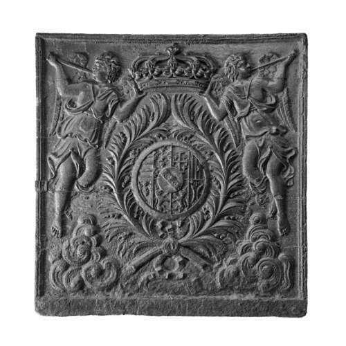 18th-century fireback featuring a coat of arms framed by musical angels
