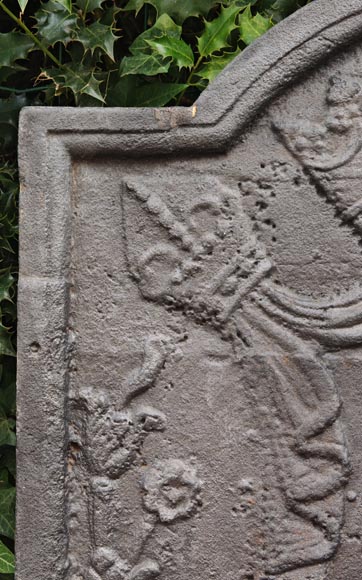 Fireback with geometric coat of arms Fireback with geometric coat of arms-3
