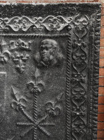 Cast-iron fireback decorated with a coat of arms and a portrait bust Cast-iron fireback decorated with a coat of arms and a portrait bust-4