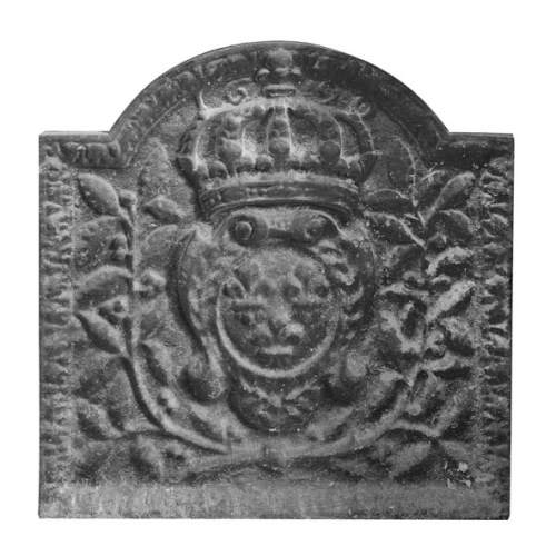 Modern cast-iron fireplace back featuring the Arms of France