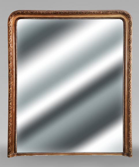 Louis XVI-style gilded overmantel mirror featuring a frieze decoration Louis XVI-style gilded overmantel mirror featuring a frieze decoration-0