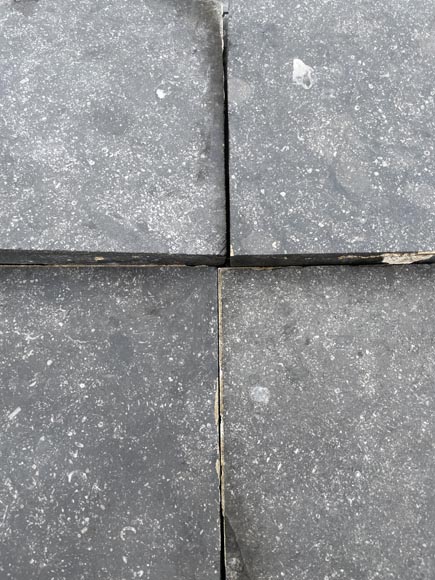 Lot of approximately 14 m² of antique Belgian bluestone floor tiles Lot of approximately 14 m² of antique Belgian bluestone floor tiles-1