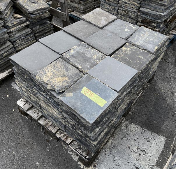 Very large set of approximately 100 m² of antique Belgian bluestone floor tiles Very large set of approximately 100 m² of antique Belgian bluestone floor tiles-7