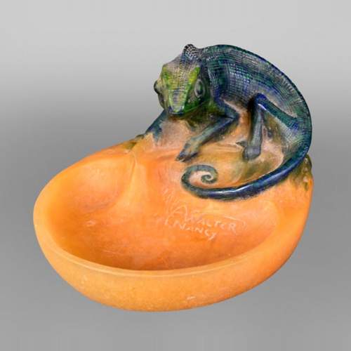 WALTER Amalric & BERGÉ Henri — Pâte de verre dish with chameleon