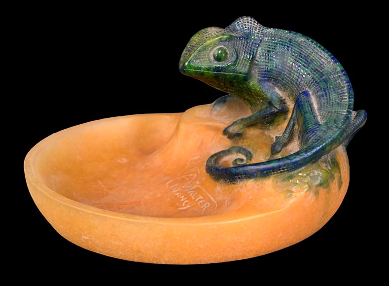 WALTER Amalric & BERGÉ Henri — Pâte de verre dish with chameleon-2