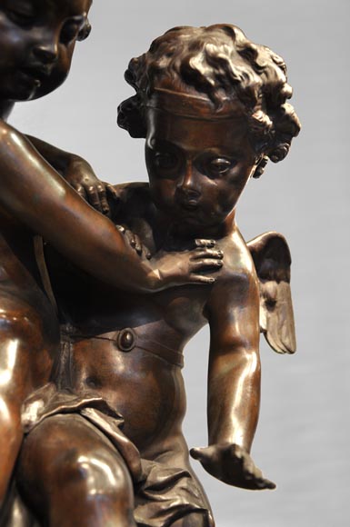 Maison MARQUIS LANGUEREAU - "Two putti figthing for an heart", Gilded bronze clock with putti group made out of bown patina bronze-3