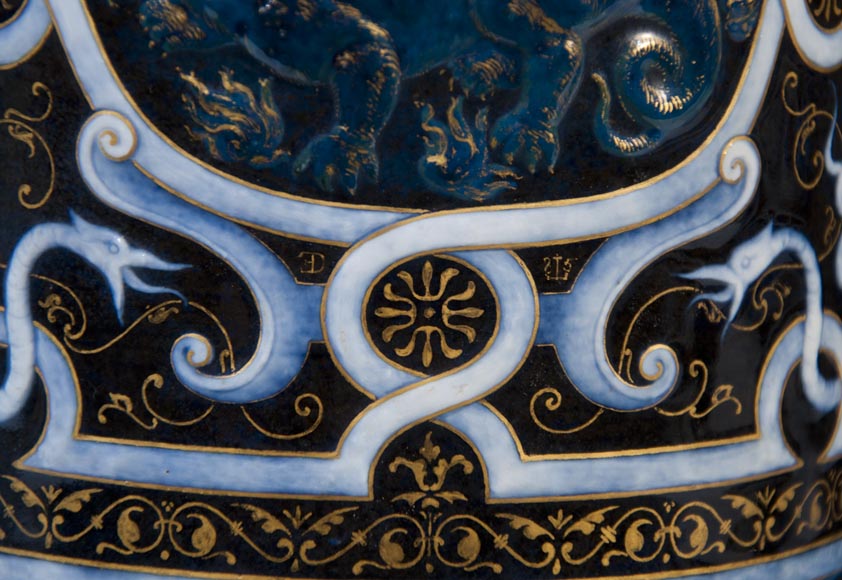 Edouard DAMOUSE - Pair of Neo-Renaissance style lamps dated of