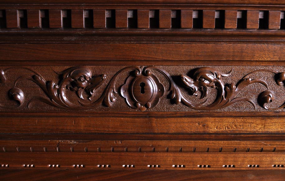 Egisto GAJANI - Very beautiful Neo-Renaissance style carved walnut