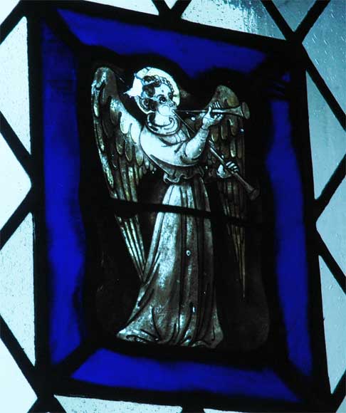 Four stained glasses with greyness angels-1