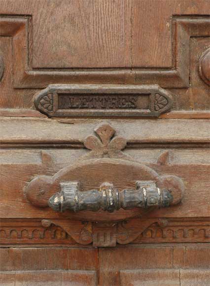 A pair of wooden monumental doors. -1